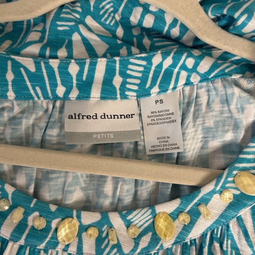 Alfred Dunner Women's Blue Patterned Top, Size PS - Picture 5 of 6